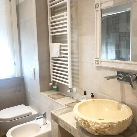 La Rosa Bianca Bed and Breakfast
