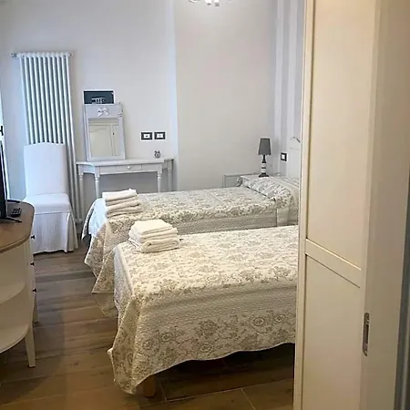 La Rosa Bianca Bed and breakfast Rozzano